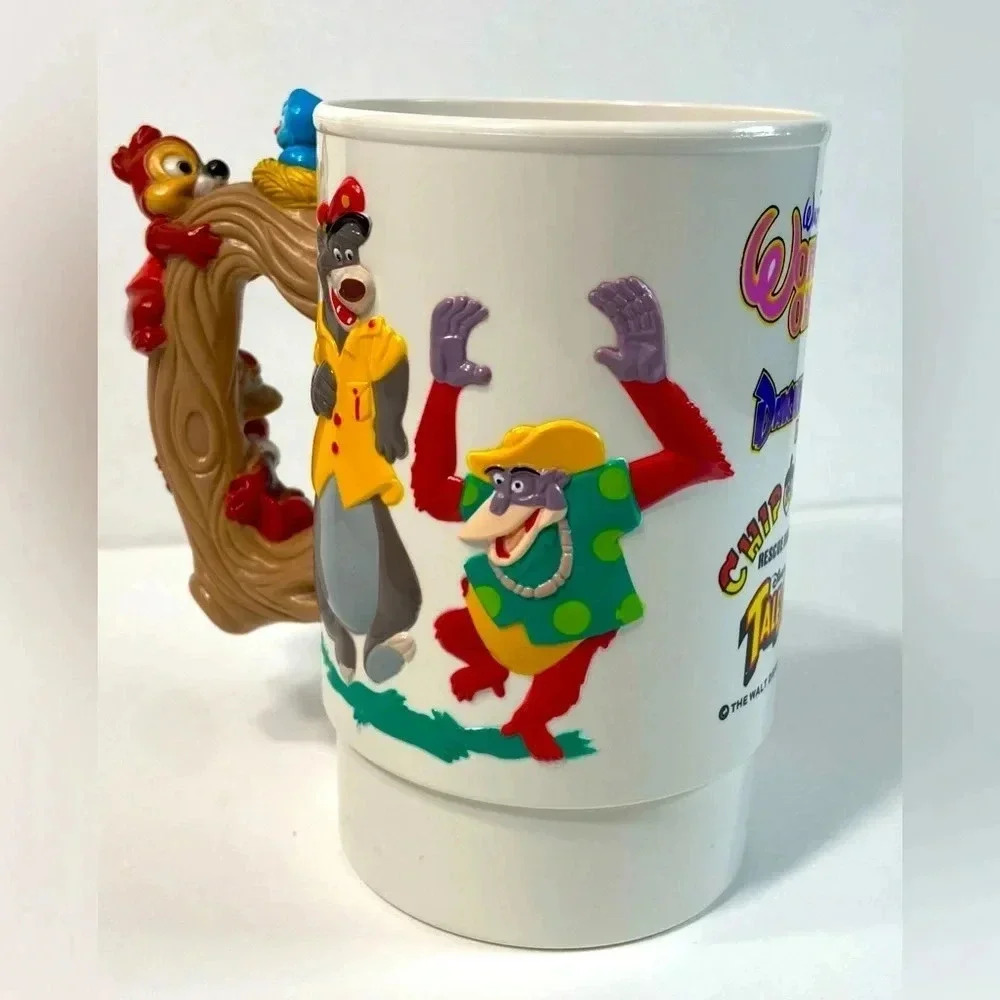 Walt Disneys World on Ice- Darkwing Duck, Chip & Dale, and Tail  Spin 1992 Cup